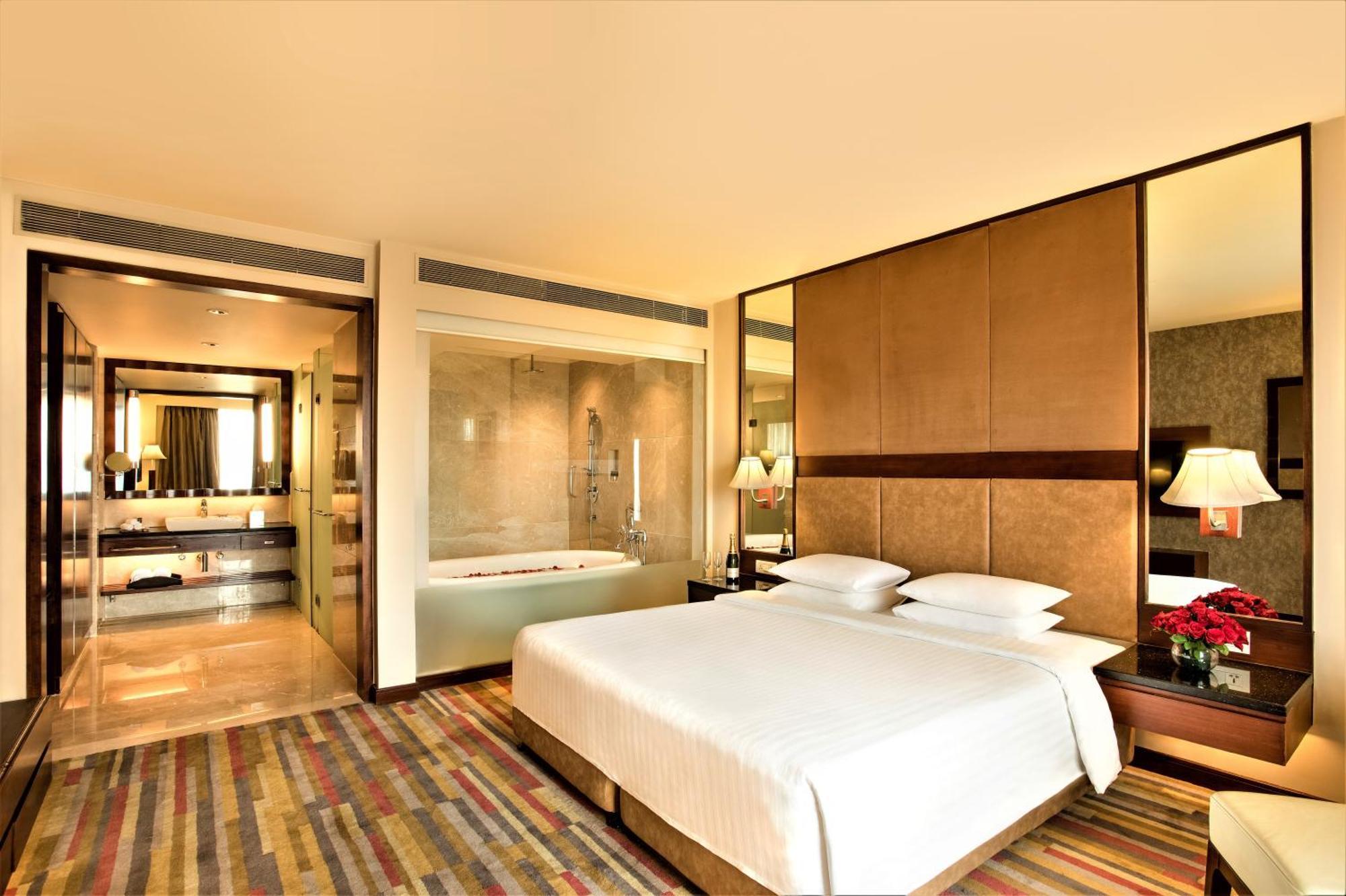 Courtyard By Marriott Ahmedabad Hotel Exterior photo