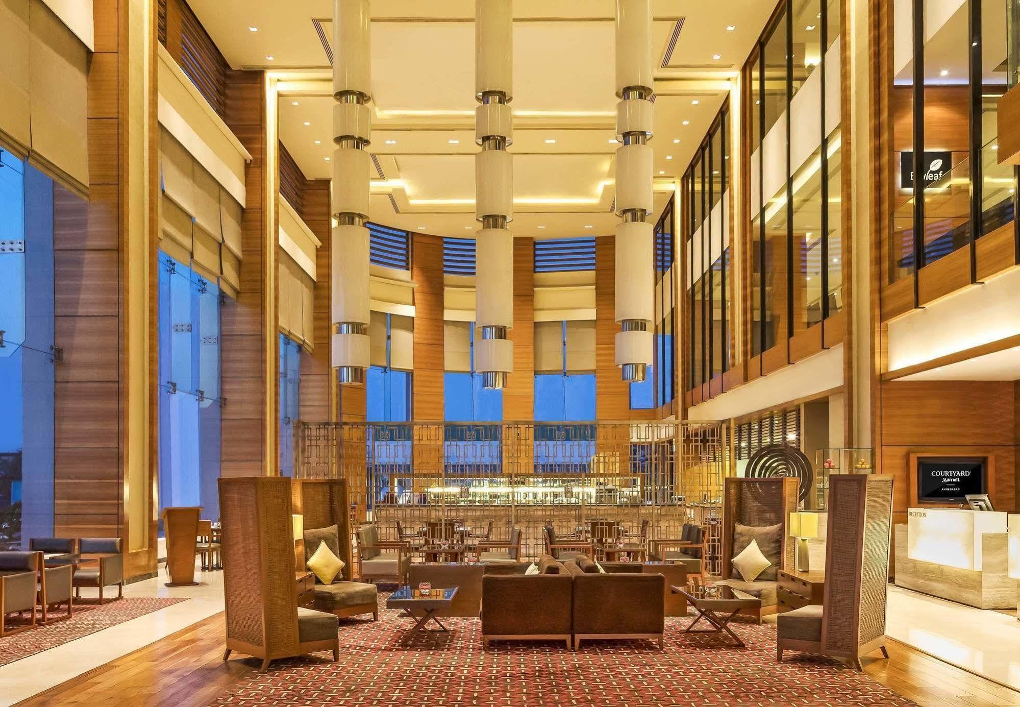 Courtyard By Marriott Ahmedabad Hotel Exterior photo